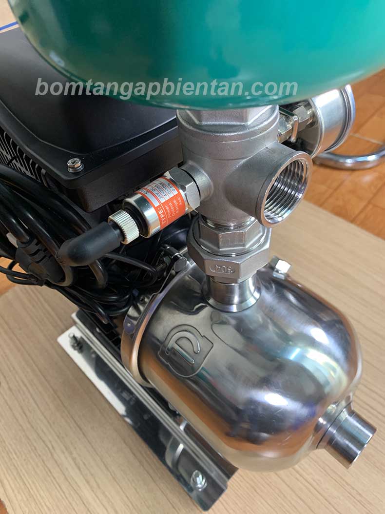 M&aacute;y bơm tăng &aacute;p biến tần 2